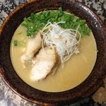 らーめんコーさん - 料理写真:定番メニューのコーさんラーメン　550円　迷ったならこれをどうぞ！