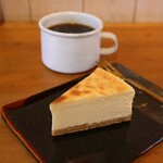 cafe mikke Dolce amo - チーズケーキ プレーン(650円)
                        ブラジル Fruto Mercadao(500円)