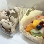 FruitscakeFactory Fushimi Honten - タルトセゾン、とろける2層のチーズタルト、チョコレートタルト、バナナタルト