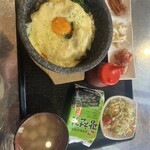 Korean Sakaba Mashomasho & Mashochikin Hachioji Ten - 石焼きビビンバチーズ付き　1080円