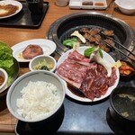 Yakiniku no Watami Kameari Ekimae Ten - 