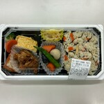 Mameto Matsudo Ten - 鶏唐＆鮭弁当 ¥842