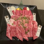 Yakiniku Motobu Bokujou Naha Ten - もとぶ牛盛り合わせ