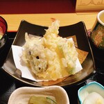 Seafood Dokoro Shogetsutei Hakatahonten - 