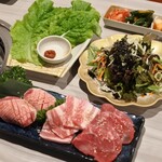 個室韓国焼肉 萬和苑 - 