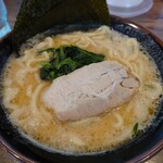 横浜家系ラーメン 柴田家 - 料理写真: