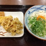 Marugame Seimen Soka Ten - 雪国まいたけ天、釜玉うどん