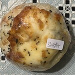 BAKERY  Porte - ジェノベーゼポテトチーズ　260円