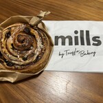 mills by Truffle Bakery Fukuoka Kasuga Ten - パンオレザン