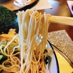 中華そば 凜星 - 全粒粉入り細麺