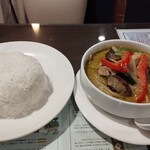 BANG SAEN Shinbashi Ten - グリーンカレー＋ご飯のセット