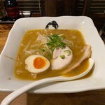 有頂天 EVOLUTION - ★濃厚鶏骨ラーメン（980円税込）★