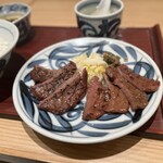 牛たんと和牛焼き 青葉 - 