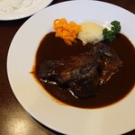 Co Bian - 牛ほほ肉の赤ワイン煮込み