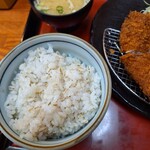 235327798 - 厚切りひれかつ定食200ｇ