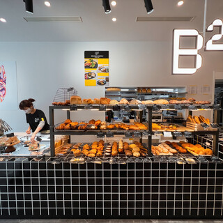 [New Industrial Cafe] Marriage of bread and coffee◎