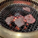 Kuroge Wagyu Yakiniku to Honkaku Motsu-nabe Sanju - 