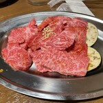 Kuroge Wagyu Yakiniku to Honkaku Motsu-nabe Sanju - 