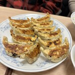 ぎょうざの満洲 - ダブル餃子定食の焼餃子