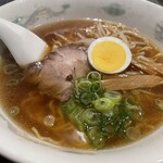 龍泉 - 町中華の王道のラーメン580円が450円。