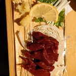 焼肉牛若丸 - 馬刺し