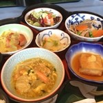 Toyama Jiyukan - とやま自遊館でランチ。たくさんの小鉢があり嬉しいです(^_^)