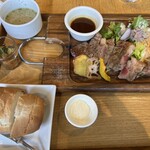 The Rooftop Kobe - サーロインステーキランチ