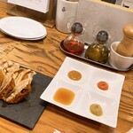 Stand Shan Shoku Osaka Kitashinchi Champagne & Gyoza Bar - 