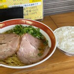 Chuka Soba Senmonten Mitaka - ラーメンとライス