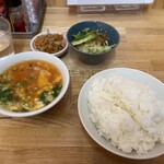 中華酒場 富味屋 - メインのオカズ以外は早めに提供されました