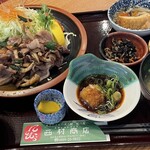 Nishimura Shoten Makinosan No Michi No Eki Sagawa Ten - 佐川の猪肉塩胡椒炒め定食　猪肉の臭みはなく美味しい。お好みでおろしポン酢につけていただきます。