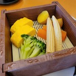 Kuroshio - せいろ蒸し：蒸し野菜と出汁巻き玉子