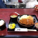 Katsu Hiro Momoyama Ten - ロースかつ定食　御飯大盛り