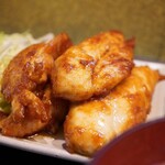 Yakitori Fukagawa - 若干の生姜を効かせた甘い餡に包まれています。