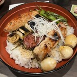 Takuzo no Ie - うらわぐりる炭火焼き鳥丼