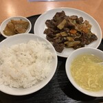 銘菜館 - 牛肉のオイスターソース炒め