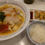 どうとんぼり神座 - ラーメン·揚餃子セット♪