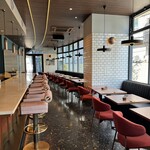 Graphic Grill & Bar - 店内