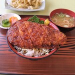 第一ゴールドハウス目黒 - ソースカツ丼