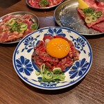 玉出 肉焼屋 - ハラミユッケ