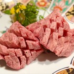 Azabu Juban Yakiniku BULLS - 特選生タン塩 厚切り