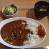 花板食堂 イシカワ - カレーライス(サラダ･味噌汁付)