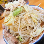 Ramen Billy Kawagoe Kureamoru Ten - 豚出汁ラーメン（中盛）＋野菜多めアブラニンニク