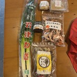 和田屋 - この店で買ったのはねぎとおにぎりとみそ