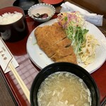 とん亭 - とんかつ定食(並)1250円