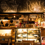 Mother Moon Cafe Sannomiya Honten - 