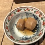 旨い魚と和食 個室居酒屋 葵屋 - 里芋煮付け