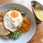 Ceylon - 「Sri Lankan Ayurvedic Curry Plates」（1,320円）ビッタラカリーを選んだ場合の盛り付け