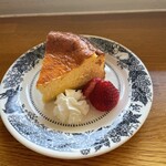 Gluten-Free Cafe Tamakuchen - 苺つきチーズケーキ