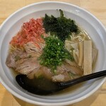 至高の出汁と麺 たかや - 料理写真:塩らーめんヾ(＾。^*)